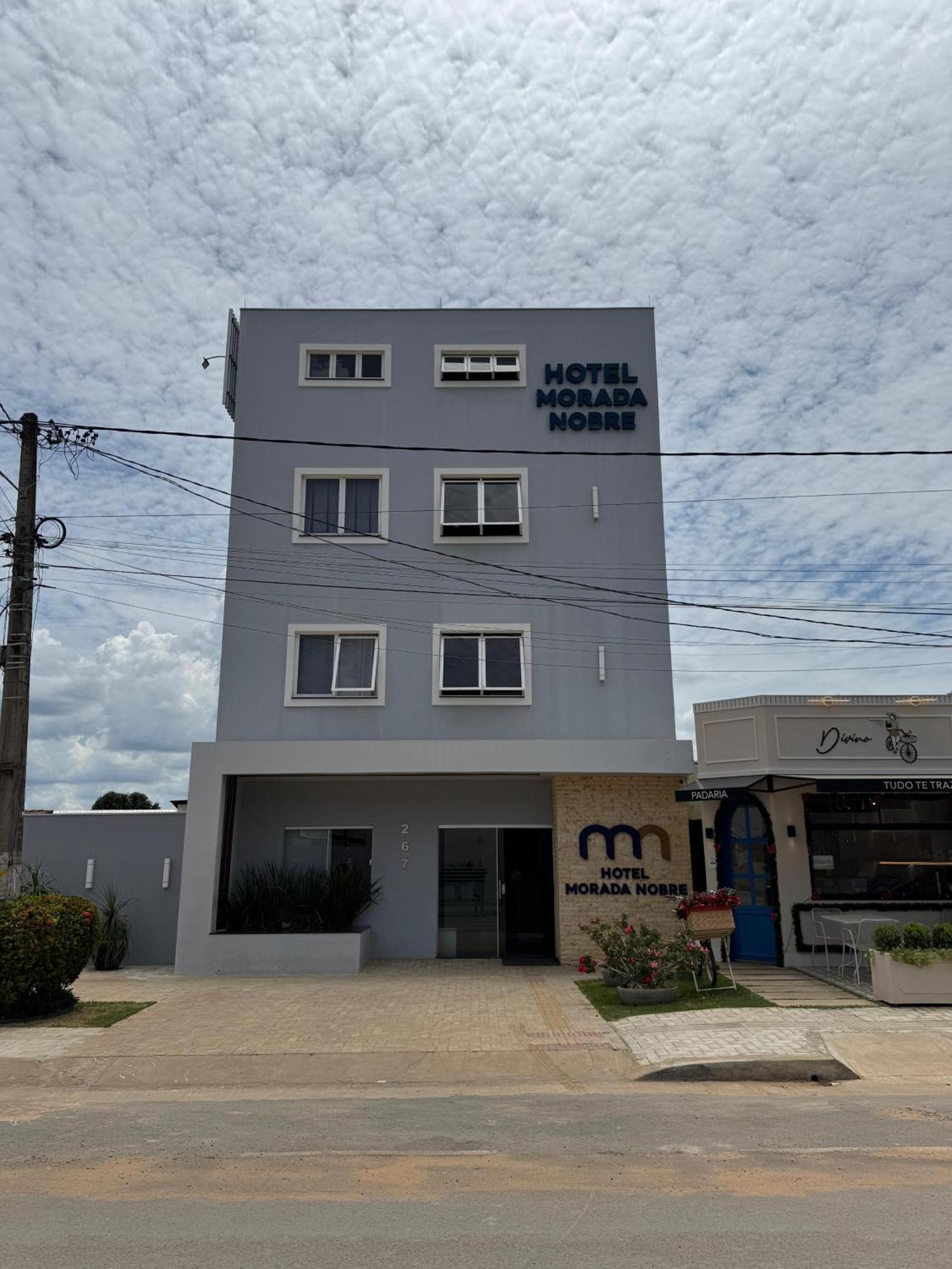 Hotel Morada Nobre Barreiras  Bagian luar foto